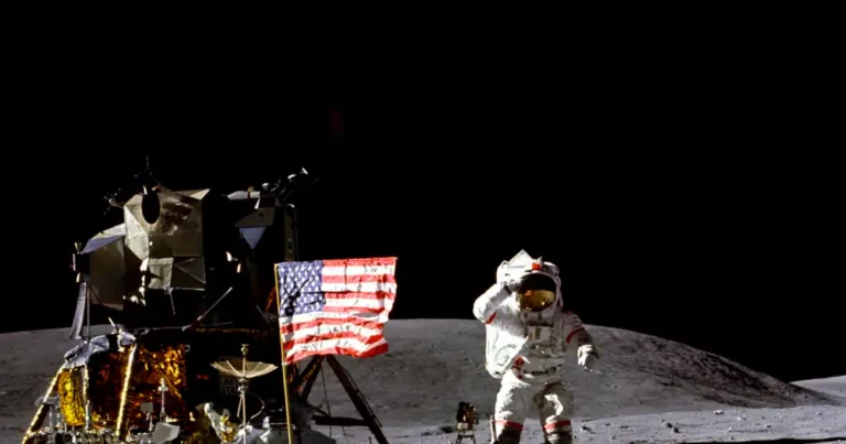 Teori Konspirasi Pendaratan Apollo 11